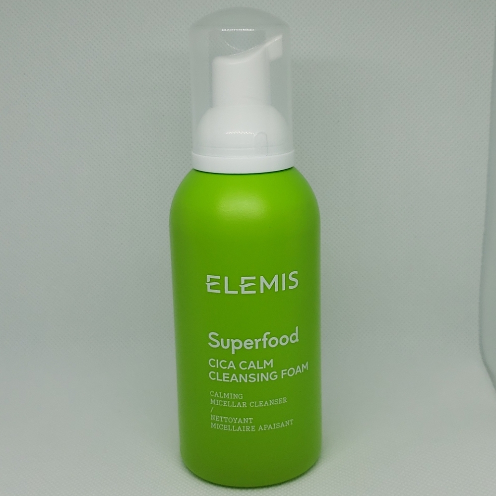 Elemis Superfood Cica Calm cleansing foam